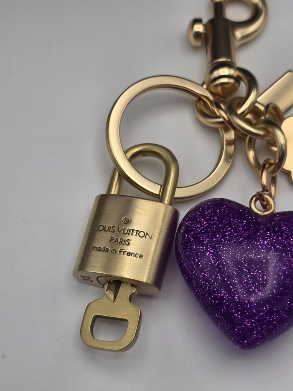 Authentic Louis Vuitton Gold Padlock 🔒Shiny LV Key + Unbranded Heart Bag Charm - Picture 9 of 10